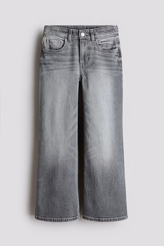 Джинсы свободного кроя с буткатингом