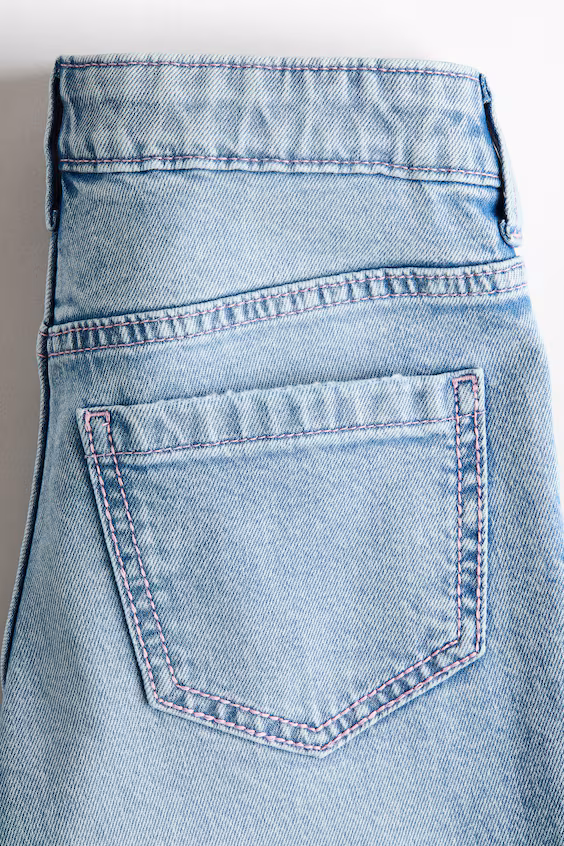 Джинсы свободного кроя