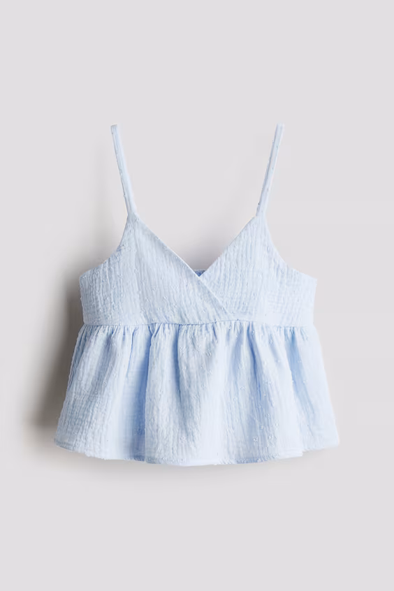 Топ с лямками и вырезом лодочкой