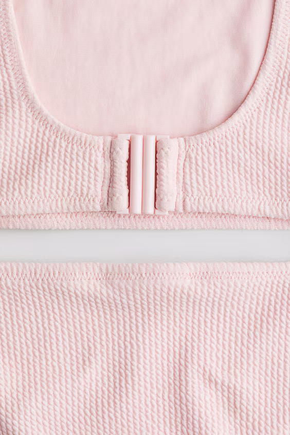 Бикини с текстурой