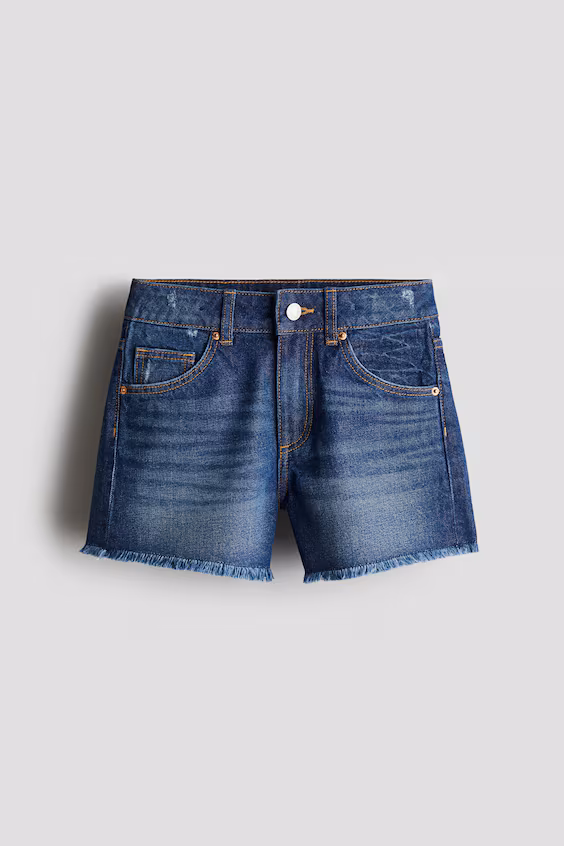 Шорты из джинсовой ткани
