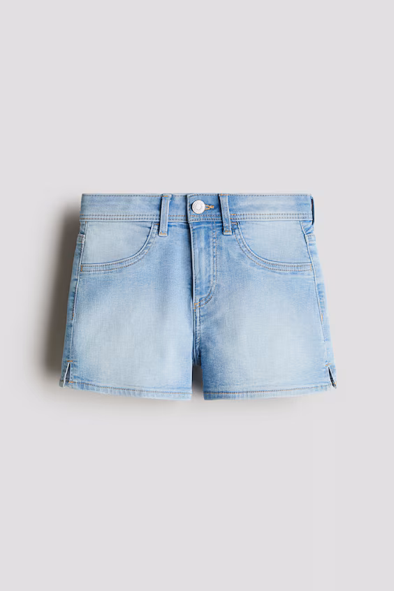 Шорты из джинсовой ткани