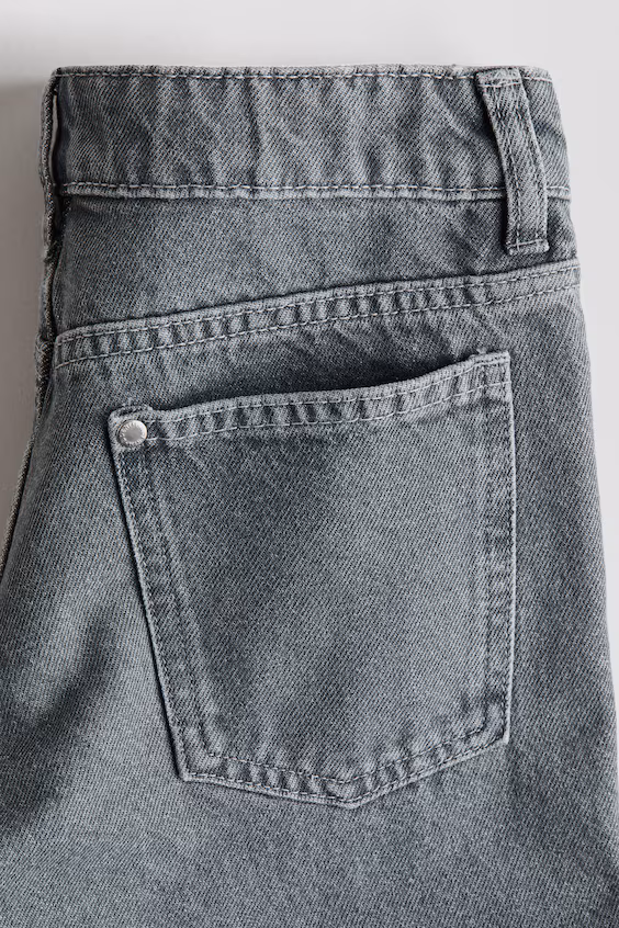 Джинсы прямого кроя комфортного силуэта