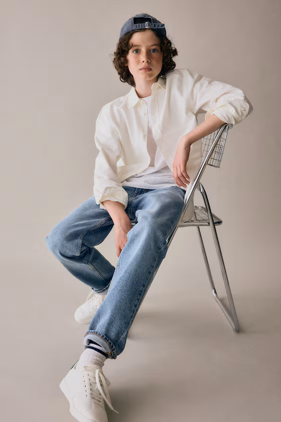 Джинсы узкого кроя с комфортной посадкой