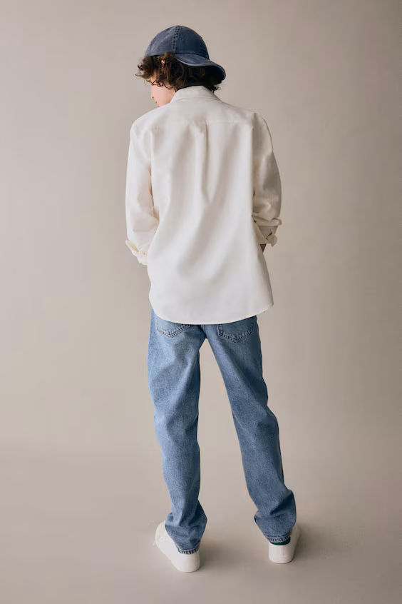 Джинсы узкого кроя с комфортной посадкой