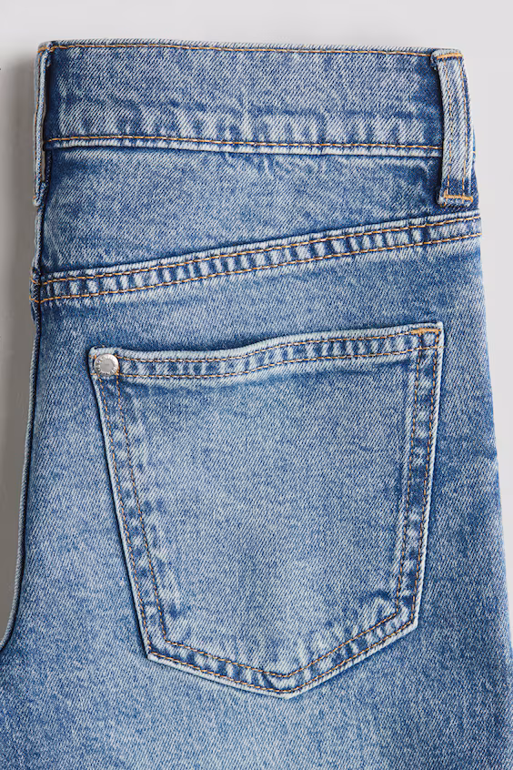 Джинсы свободного кроя с комфортным стретчем