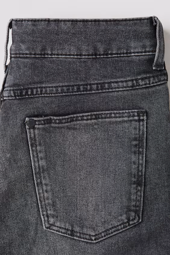 Джинсы relaxed tapered fit h&m