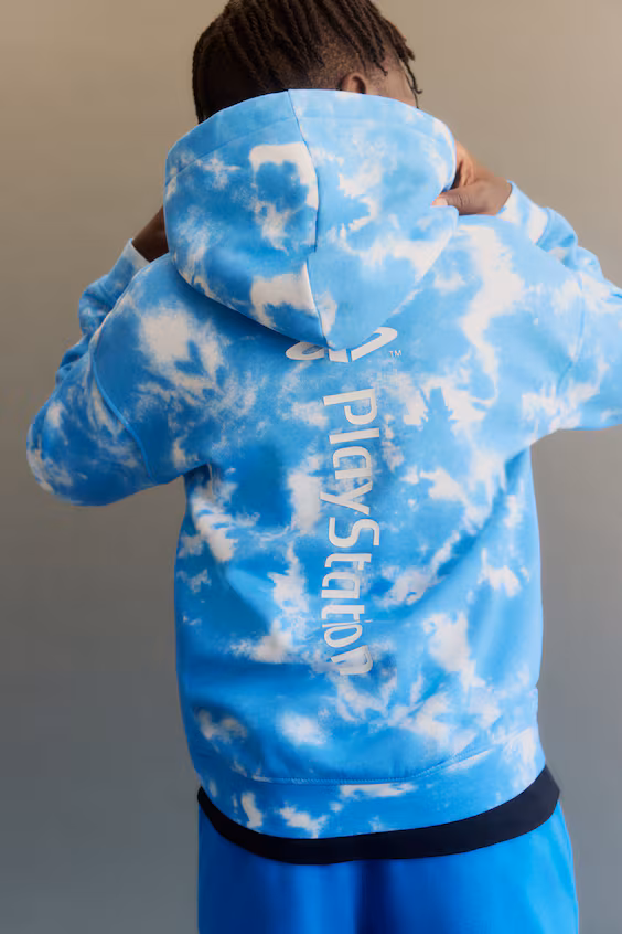 Толстовка с капюшоном и принтом