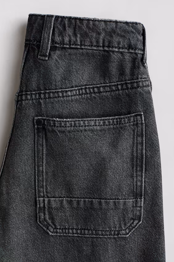 Джинсовые шорты свободного кроя