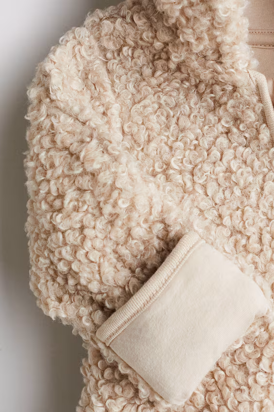 Комбинезон для прогулок из мягкой ткани