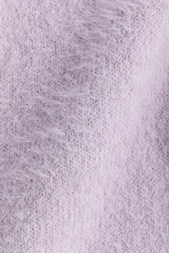 Свитер из мягкого ворсистого трикотажа