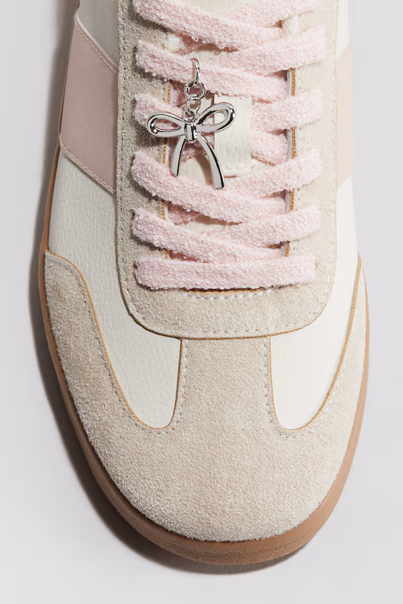 Кеды с подвесками