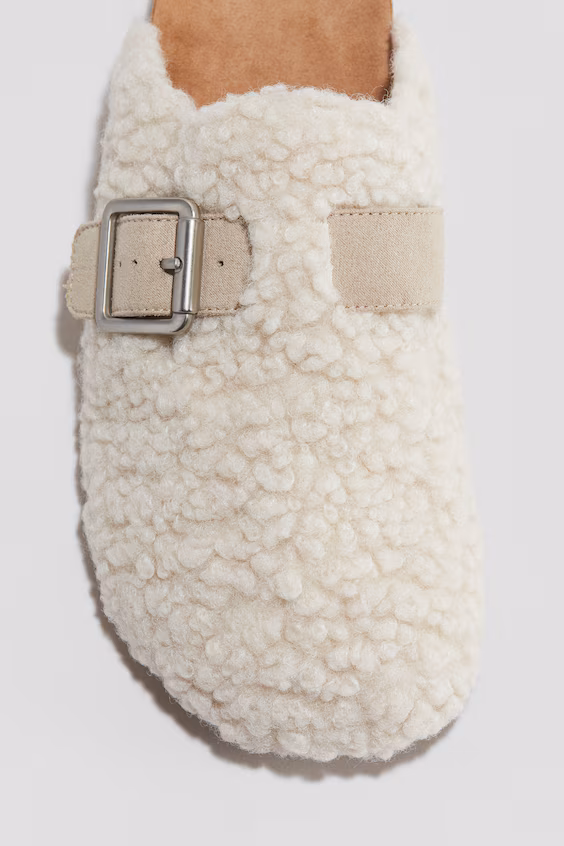 Тапочки из меха