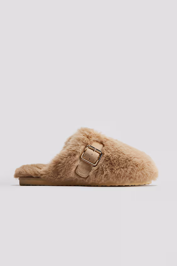 Мягкие пушистые тапочки