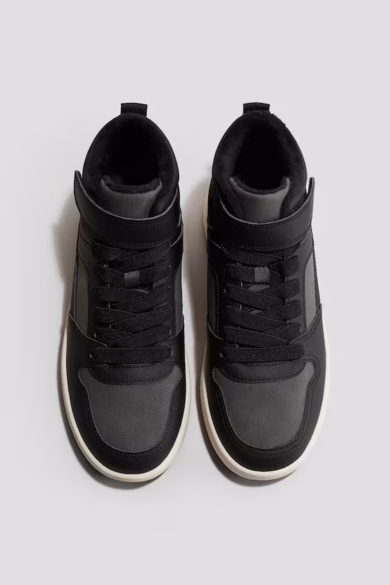 Теплые ботинки-кроссовки с подкладкой