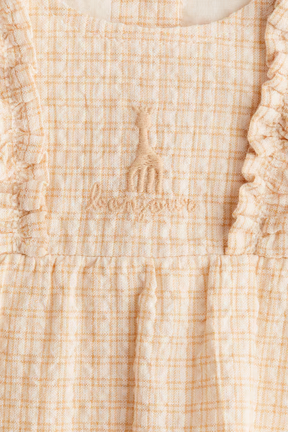 Топ из ажурной ткани с вышивкой