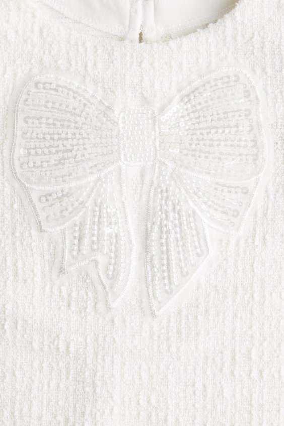 Платье из ткани букле