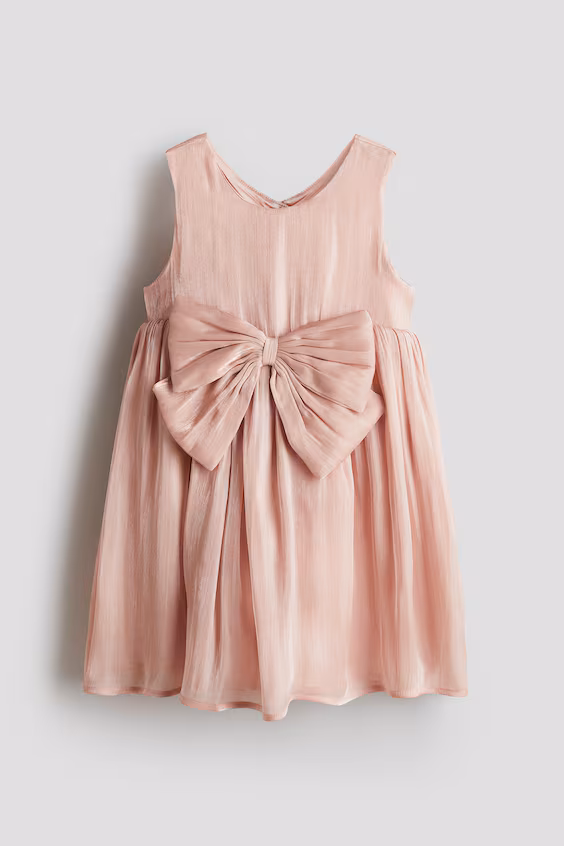 Платье из органзы с бантом