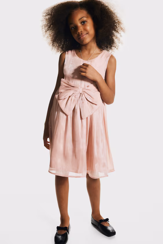 Платье из органзы с бантом