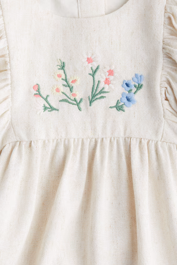 Платье из смесового льна