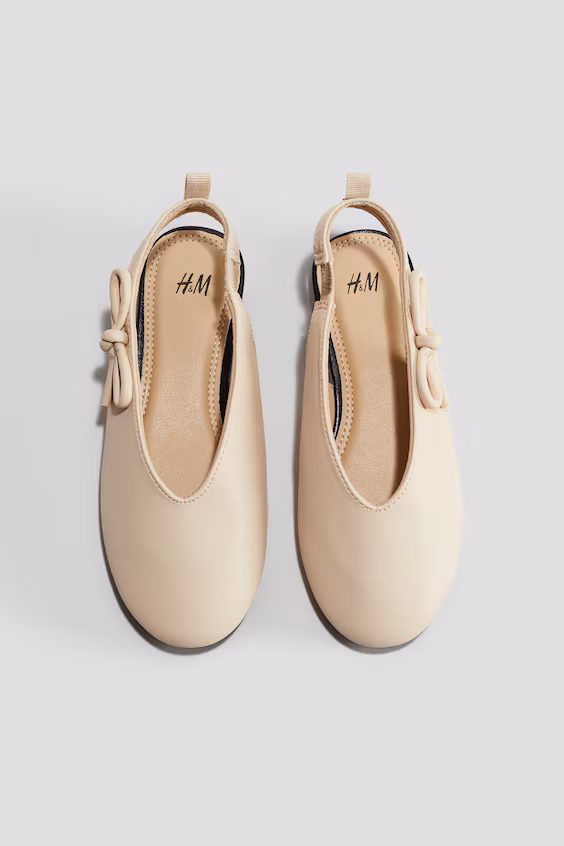 Sapatos на низком каблуке с бантом