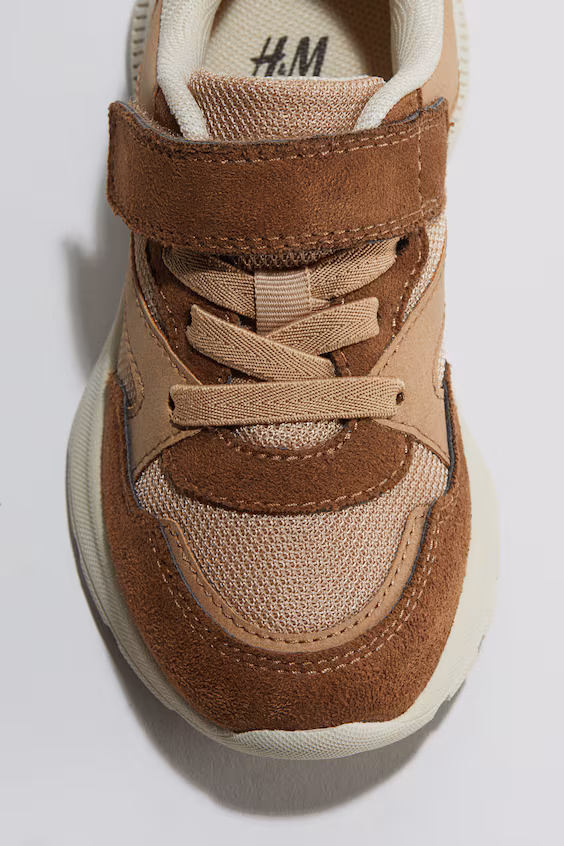 Кроссовки с легкими подошвами h&m
