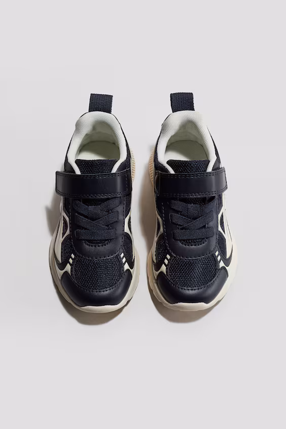 Кроссовки с легкими подошвами h&m