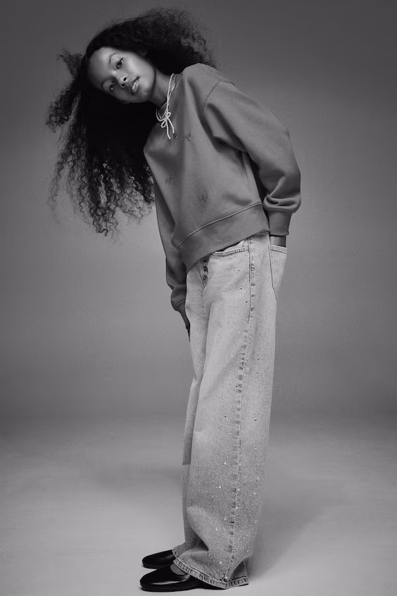 Свитшот с украшениями