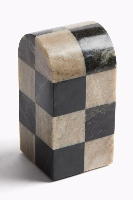 Подставка для книг из мрамора