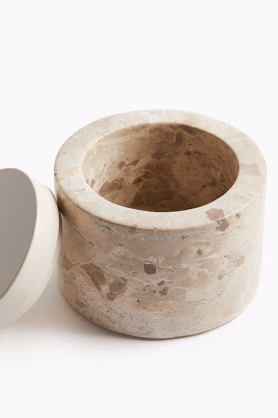 Банка из мрамора с крышкой