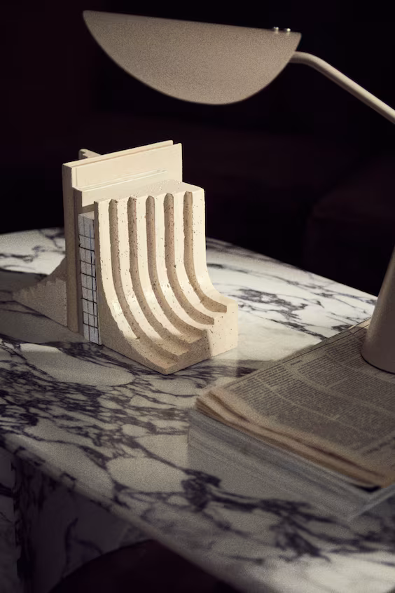 Подставка для книг из гресовой керамики