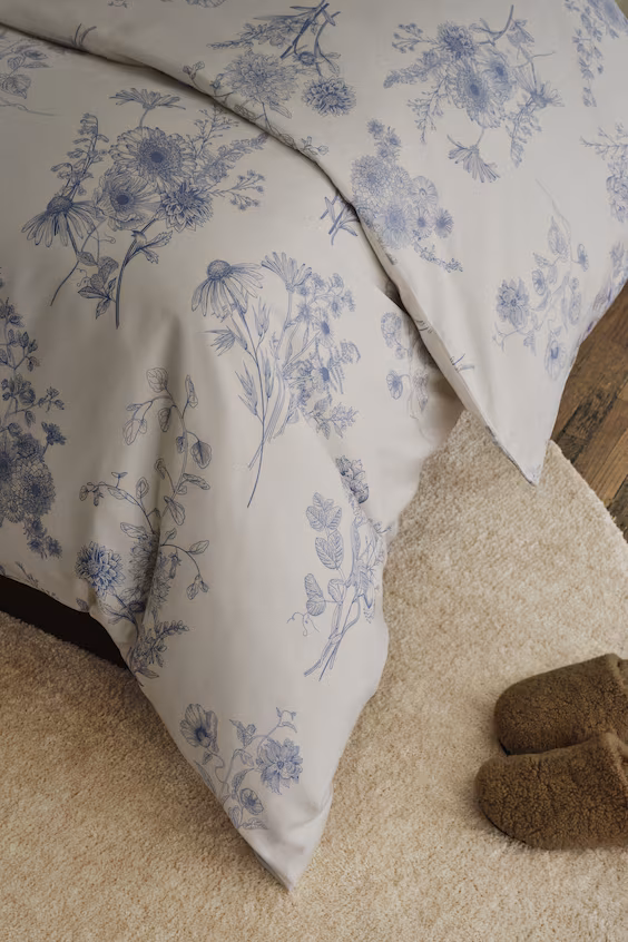 Постельное белье в комплекте на односпальную кровать