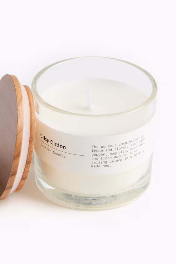 Ароматическая свеча в стеклянном контейнере