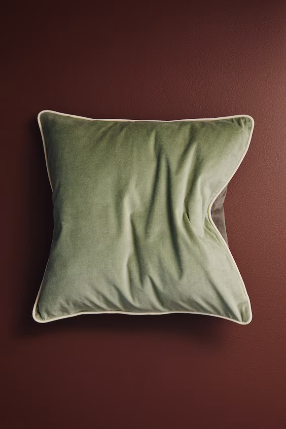 Наволочка из велюра с обрамлением