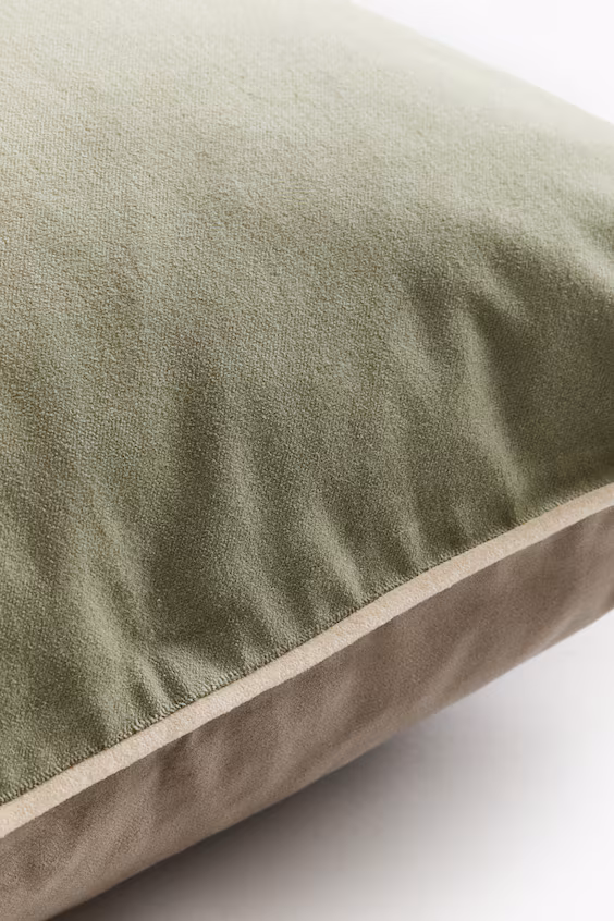 Наволочка из велюра с обрамлением