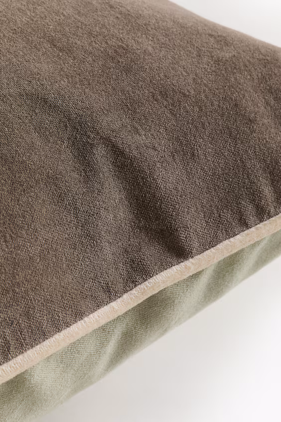 Наволочка из велюра с обрамлением