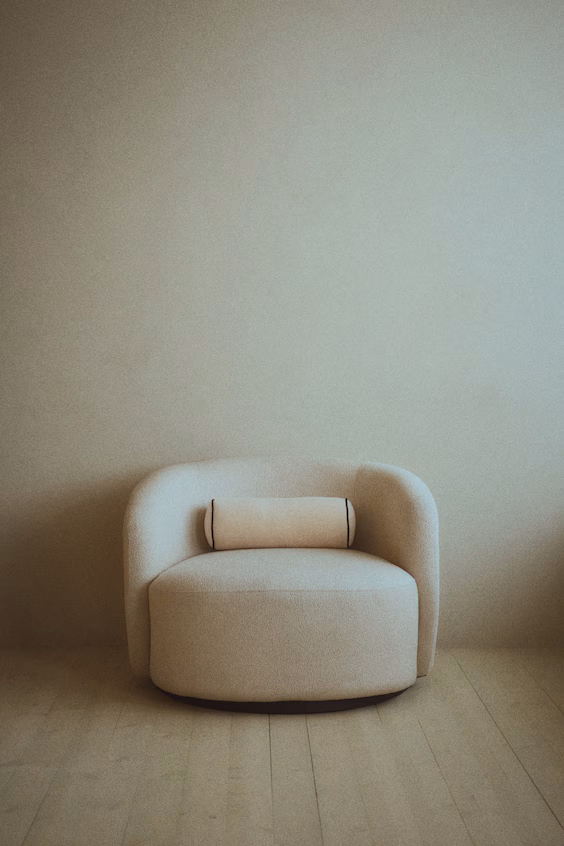 Цилиндрическая подушка из велюра