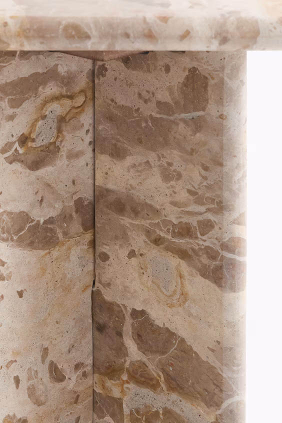 Тумбочка из мрамора