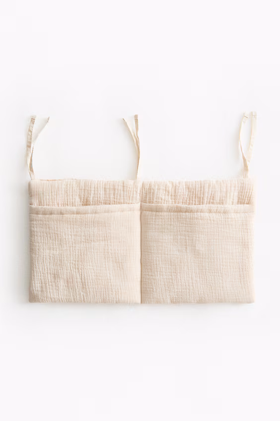 Настенное хранение из муслина