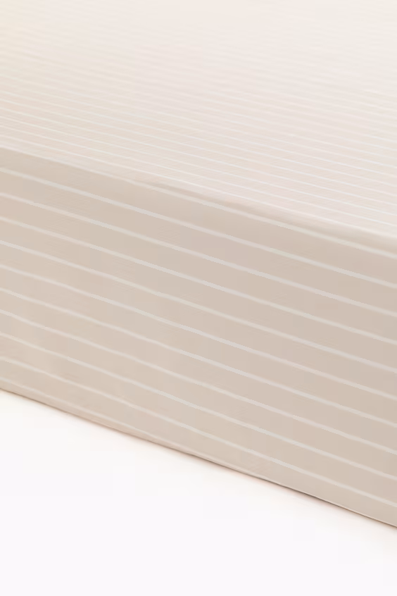 Простынь-чехол на кроватку из хлопкового перкаля