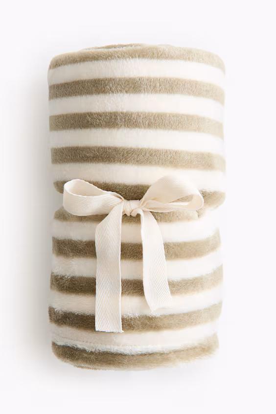 Плед из флиса с полосками