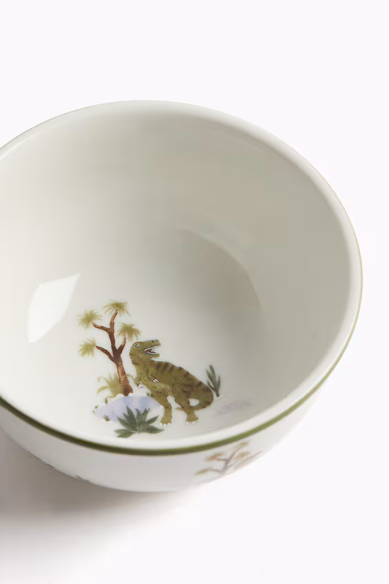 Детская чашка из фарфора