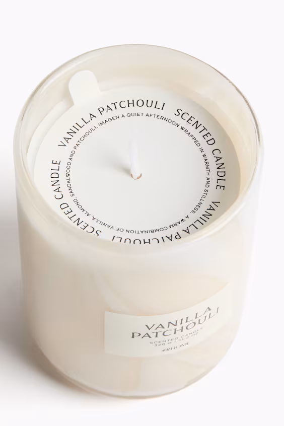 Ароматическая свеча в стеклянном контейнере