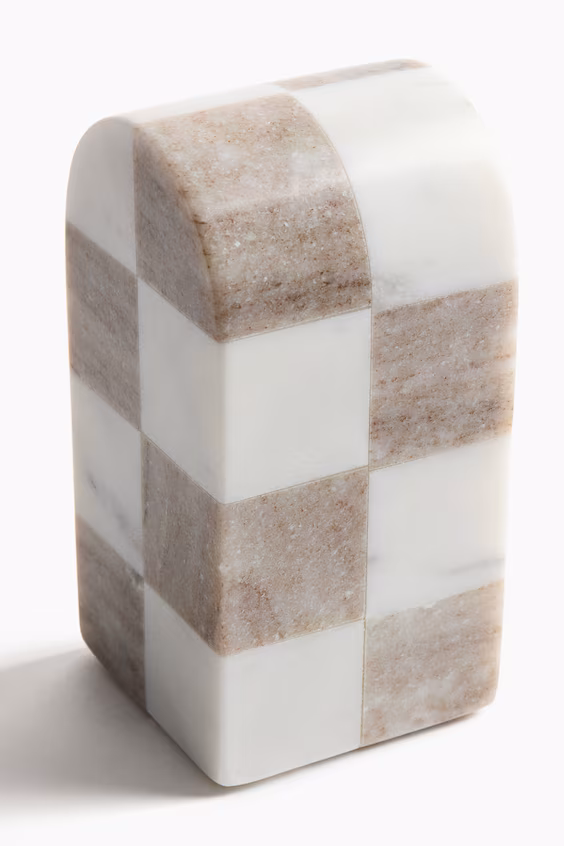 Книжная подставка из мрамора