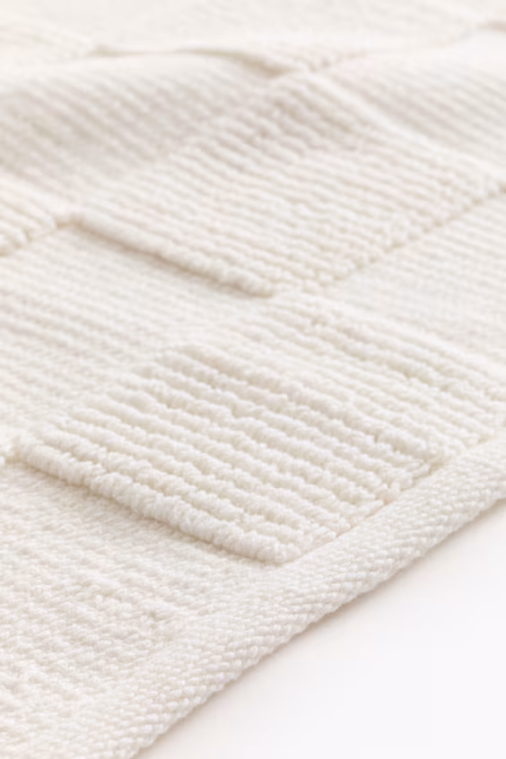 Плитка для ванной комнаты в квадратной форме