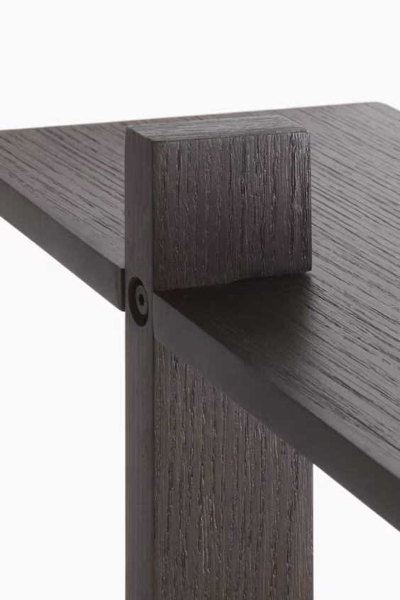 Настенная полка из дерева