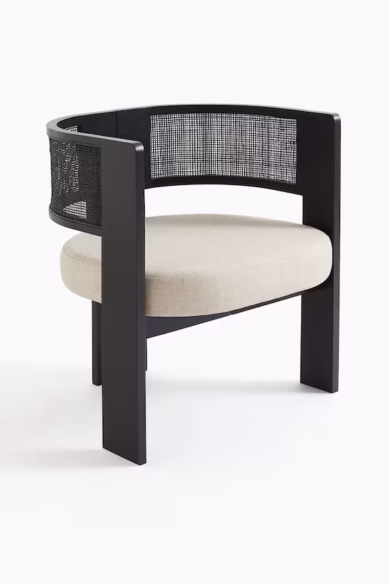 Кресло из красного дерева