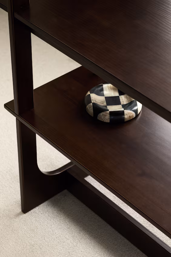 Деревянная полка