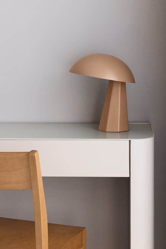 Настольная лампа