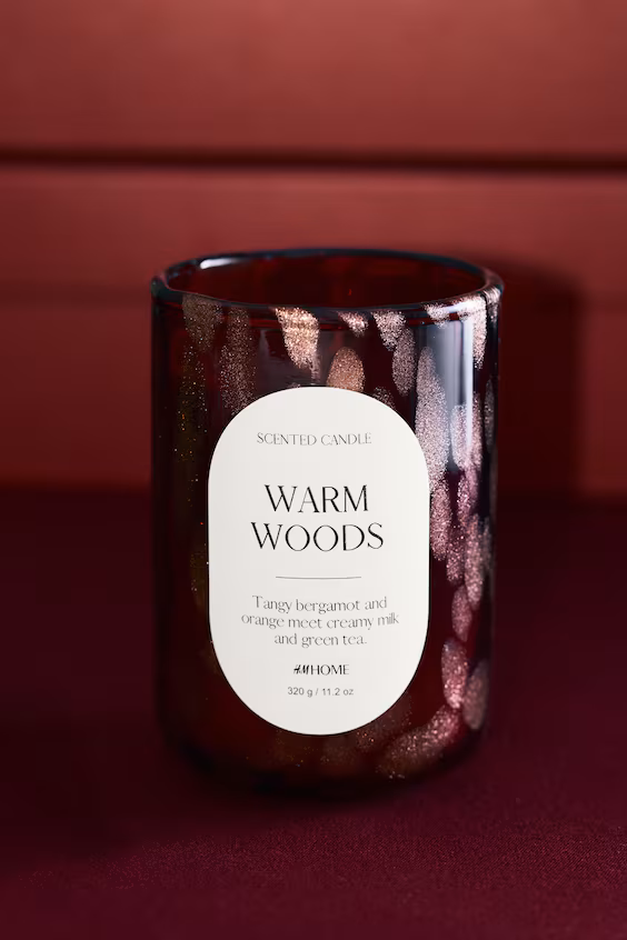 Ароматизированная свеча в стеклянном контейнере